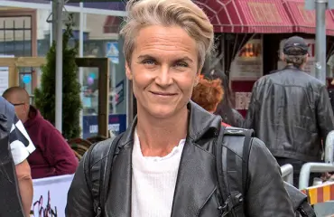  Poliisityöt hylännyt Kristiina Komulainen juhli synttäreitään lumisissa tunnelmissa