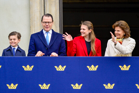 Estelle on jo nuorella iällä tottunut moninaisiin edustustapahtumiin.