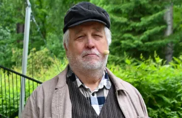 Kai Hyttinen ahdistuu Helsingissä – tältä iskelmälegenda näyttää nykyään