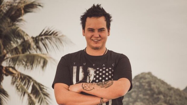 Suomalainen tosi-tv-tähti tippui taivaalta – järkyttävät kuvat Seiskassa Markus Halonen