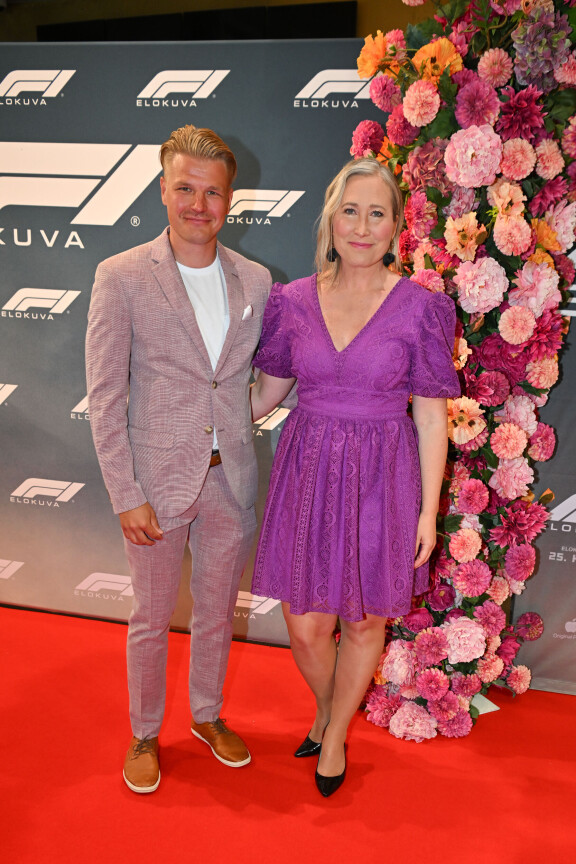 Inka Henelius ja Henri Määttä ovat pitäneet yhtä pitkään.