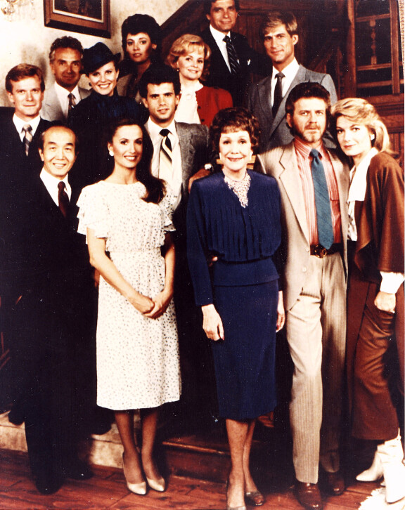 Falcon Crest -sarjan keskiössä oli Kalifornian viinitilallisten juonittelu.