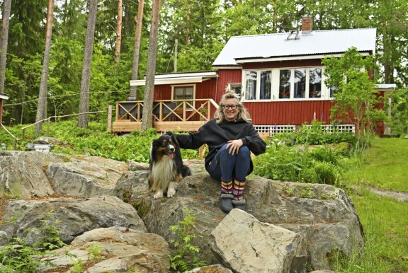 Katjan ja Gösta-koiran kesään kuuluu mökkeily Kangasalla.