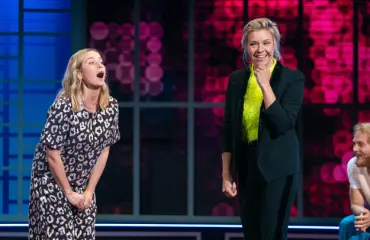 Sonja Kailassaari haukkuu Iina Kuustosta lehmäksi