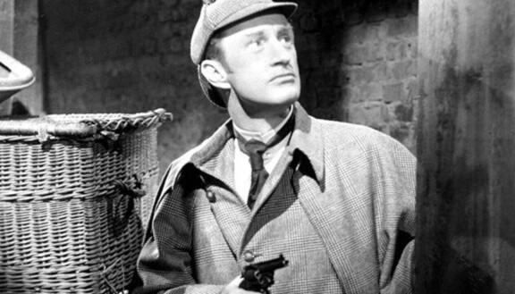 Vaikka sarja olikin amerikkalainen, Sherlock Holmesin näyttelijä, Roland Howard, oli englantilainen.