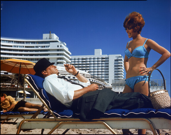 Frank Sinatra ja Jill St. John elokuvassa Tony Rome – yksityisetsivä.