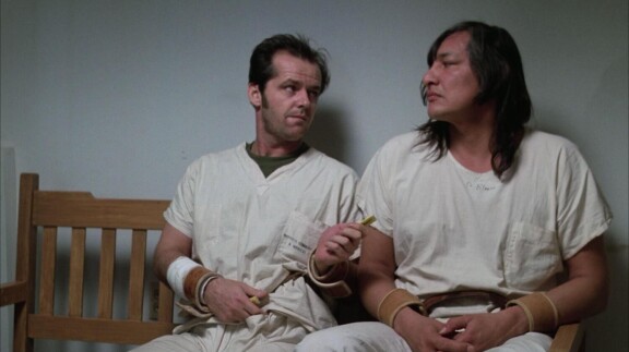 Jack Nicholson ja Will Sampson elokuvassa Yksi lensi yli käenpesän.