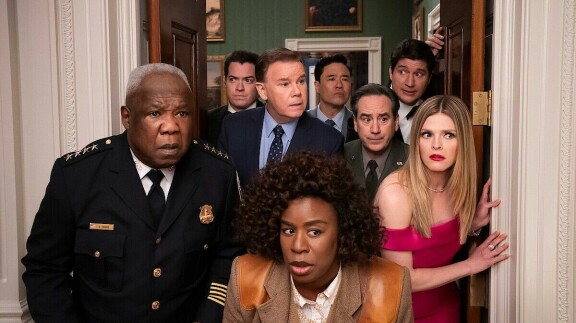 Virka-asunnon päätähti oli Emmy-palkittu Uzo Aduba (kuvassa edessä).