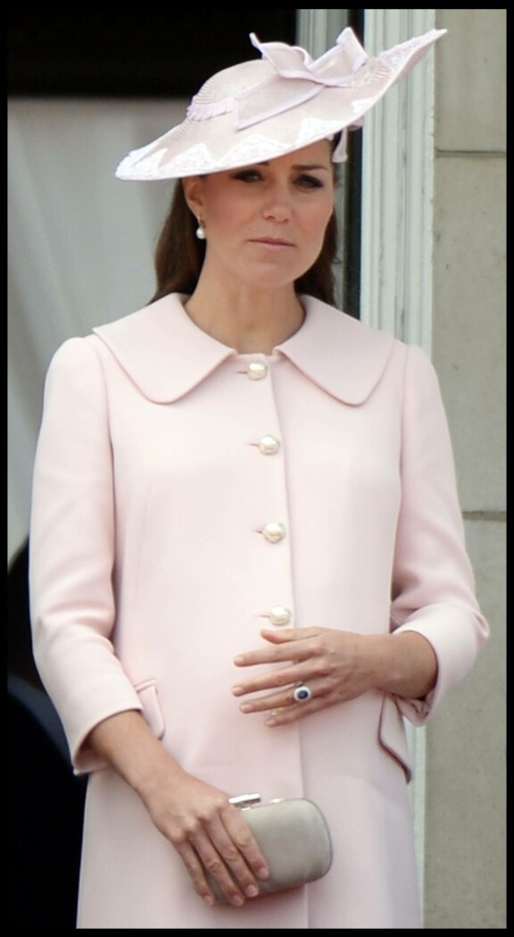Catherine on kertonut kärsineensä voimakkaasta pahoinvoinnista kaikissa kolmessa raskaudessaan.