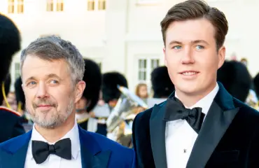 Valta vaihtui: Prinssi Christian, 19, korvaa kuningas Frederikin