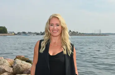 Totuus Anne Kukkohovin Onlyfans-elämästä – karmivat velat Suomessa!