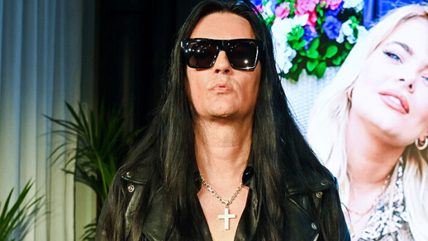 Oho! Jyrki 69:n tyyli muuttui täysin: 'Gootti-Elvis' Jyrki 69