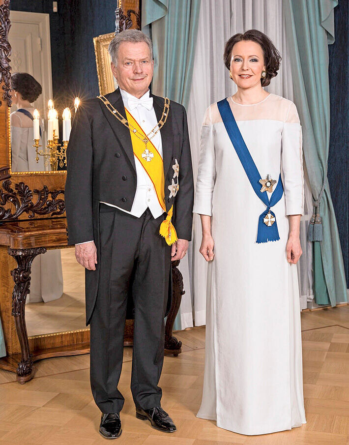 Presidenttipari juhlii Linnassa Suomen itsenäisyyttä kahden vuoden koronatauon jälkeen. Sauli Niinistö
