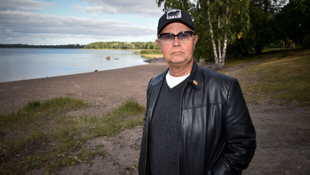 Jonotti bisseä! Euroviisulegenda Timo Kojo keskittyi keikalla ihan muuhun – kuvat!