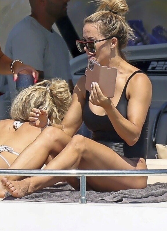 Ibiza on rakas paikka Martina Aitolehdelle. Hän lomaili kohteessa myös vuonna 2022, jolloin hänet ikuisti kansainvälinen paparazzi.