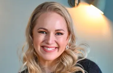 Räväkkä kesäkampaus! Petra Garganon huikea tyylimuutos