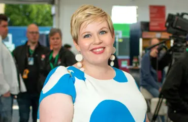 Me Naiset: Annika Saarikko jätti politiikan – pojalta suorasukainen kommentti