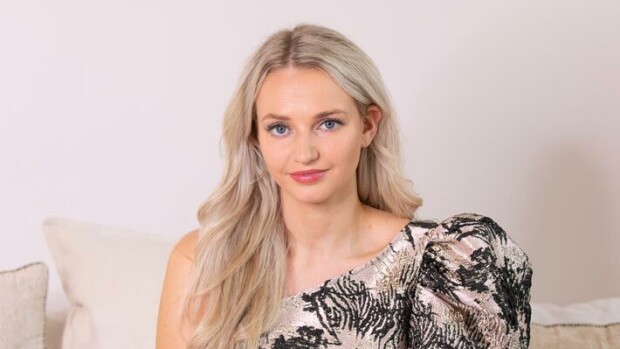 Seiska selvitti! Viranomaiset kumoavat missi-Adelen sukutaustan: Et ole aatelinen Adelaide Botty van den Bruele