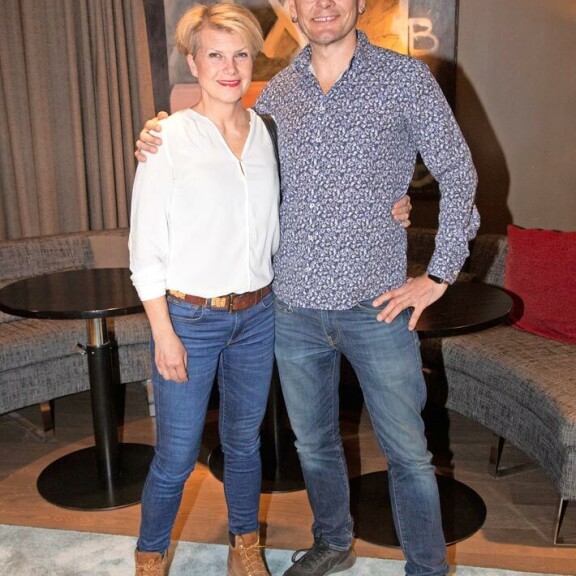 Sami ja Nina Garam esiintyivät julkisuudessa kuin vastarakastuneet. Ero tuli Ninalle shokkina. Sami ja Nina Garam esiintyivät julkisuudessa kuin vastarakastuneet. Ero tuli Ninalle shokkina.