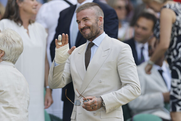 David kuvattiin kesäkuussa Wimbledonissa sormi paketissa. Hän kertoi myöhemmin, että kyseessä oli pieni toimenpide, jossa poistettiin ruuvi aiemmin murtuneesta kädestä.