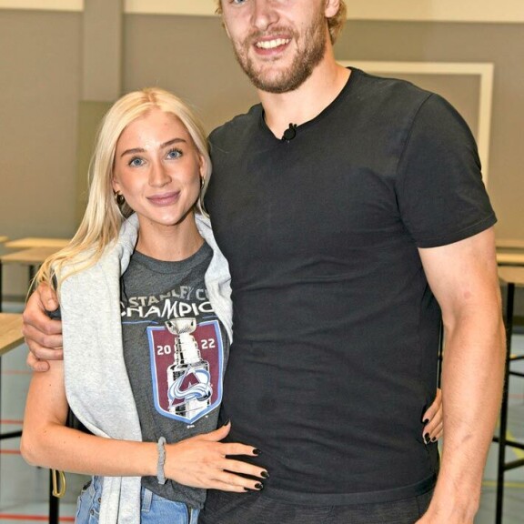 NHL-tähti Mikko Rantaselta ja hänen Susanna-rakkaaltaan ei lopu tila kesken uudessa jenkkikodissaan. NHL-tähti Mikko Rantaselta ja hänen Susanna-rakkaaltaan ei lopu tila kesken uudessa jenkkikodissaan.