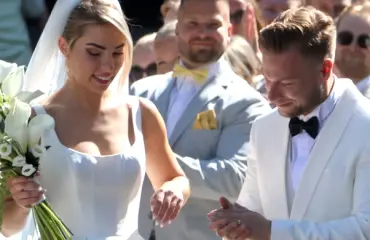 Essi Unkuri ja Viljami Harjuniemi juhlivat häitään läpi viikonlopun – upeat kuvat!