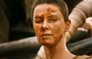 Charlize Theron mursi vastanäyttelijän nenän