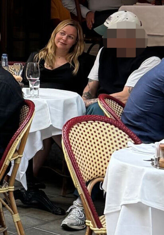 Kyyhkyläiset lomailivat yhdessä Tukholmassa.