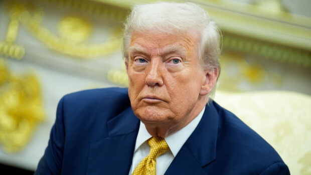 Hollywood-tähdet tutisevat Trumpin uhosta - osa pakenee 'dystooppisesta' maasta