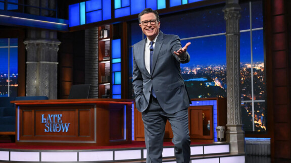 – Voin kertoa, mitä todella ajattelen Donald Trumpista. En välitä hänestä. Hänellä ei näytä olevan kykyjä presidentiksi, Stephen Colbert toteaa.