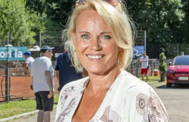 Salakuva! Sirpa Selänne vapautui karaokessa