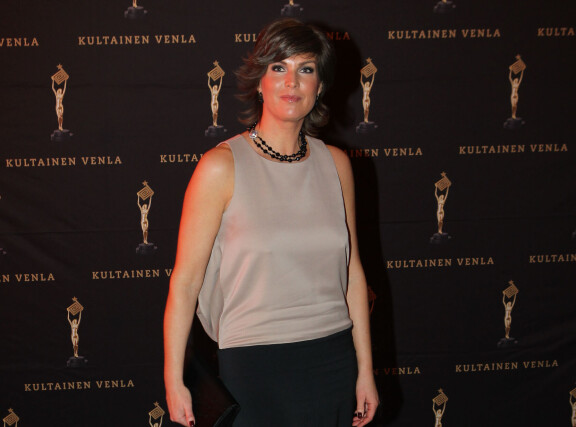 Helena Karilahta-Koski kuvattuna vuonna 2012 Kultainen Venla -gaalassa.