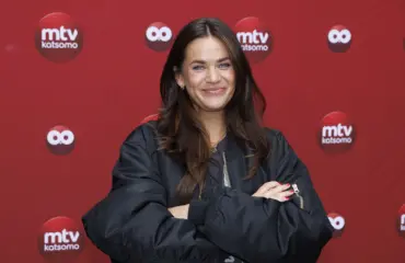 Johanna Puhakan kaksoset täyttivät vuoden – julkaisi koskettavia perhekuvia