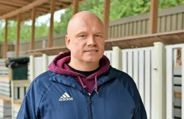 Viikon Kääk-juorut: Ilari Sahamies yllätti bilekansan julkkisten suosimassa ravintolassa 