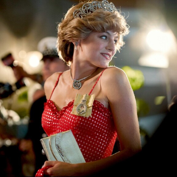 The Crown -sarjassa Emma Corrin näytteli Walesin prinsessa Dianaa.