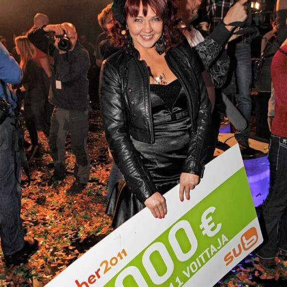 Janica nousi julkisuuteen voitettuaan Big Brotherin 2011. Janica nousi julkisuuteen voitettuaan Big Brotherin 2011.
