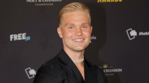 Tätä et nähnyt televisiossa! Benjamin Peltosella ja salatulla rakkaalla herkkiä hetkiä TTK-studiolla – kuva Benjamin Peltonen
