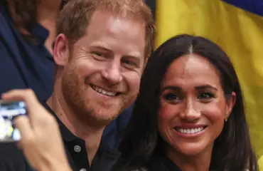 Prinssi Harry ja herttuatar Meghan: Salakuvat rannalta!