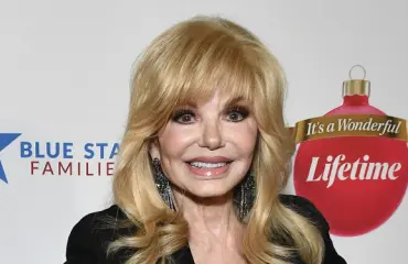 Tv-tähti Loni Anderson on kuollut – sotkuisa yksityiselämä