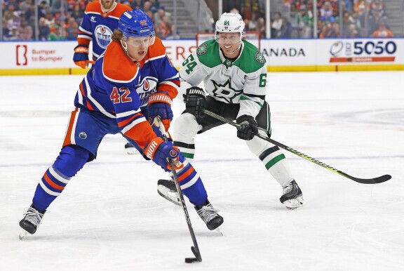 NHL:ssä Kasperi pelaa Edmonton Oilersin riveissä.
