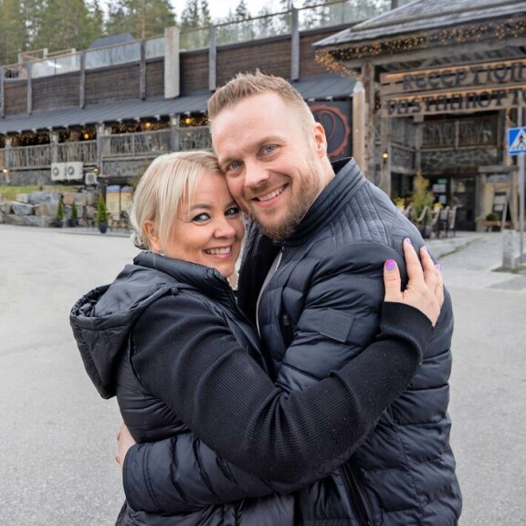 Sami ja Heini ovat olleet yhdessä yli kolme vuotta. Sami ja Heini ovat olleet yhdessä yli kolme vuotta.