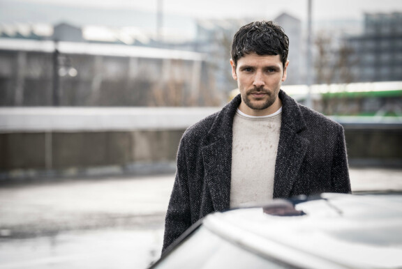 Colin Morgan näyttelee sarjassa Michael McAllisteria