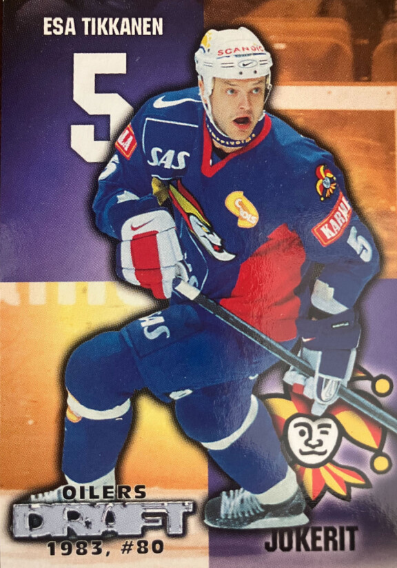 Tiki pelasi vain hieman yli 50 ottelua Jokereissa, mutta se ei estänyt Hjallista jäädyttämään miehen pelinumeroa.