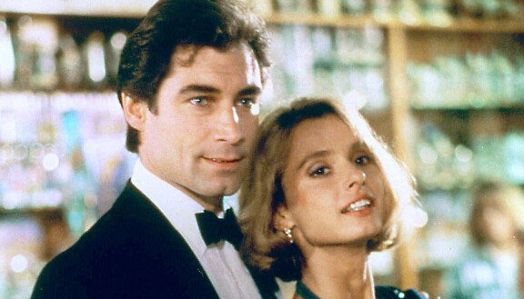 James Bond - Der Hauch des Todes. Im Bild: Timothy Dalton, Maryam D'Abo. SENDUNG: ORF1, MI, 23.07.2003, 20:15 UHR. - Veroeffentlichung fuer Pressezwecke honorarfrei ausschliesslich im Zusammenhang mit oben genannter Sendung des ORF bei Urhebernennung. Foto:ORF/-. Andere Verwendung honorarpflichtig und nur nach schriftlicher Genehmigung der Abteilung ORF/GOEK-Photographie. Copyright:ORF-PHOTOGRAPHIE, Wuerzburggasse 30, A-1136 Wien, Tel. +43-(0)1-87878-14383.