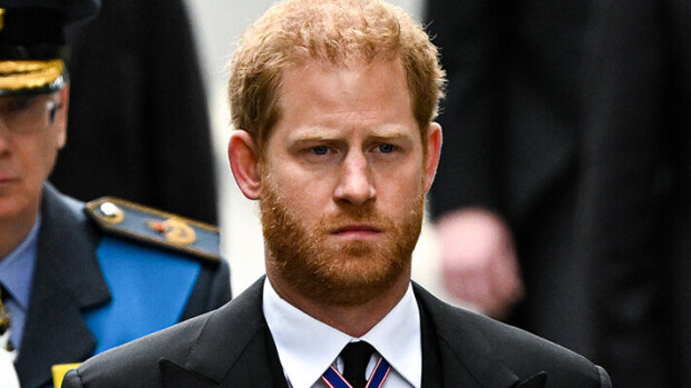Kuningas Charlesilta viimeinen niitti pojalleen - 'Harry ja Meghan raivostuvat' Prinssi Harry