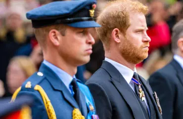 Prinssi William ja prinssi Harry: Perintö lipsahti läpi sormien