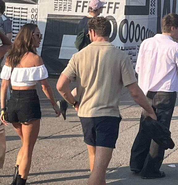 Sanna ja Liam saapuivat näyttävästi festareille.
