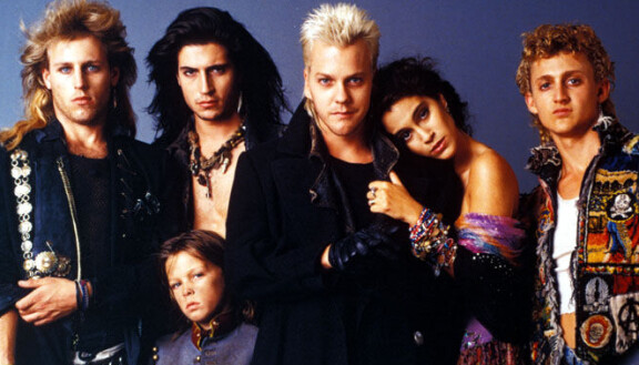 Jami Gertz esitti vuoden 1987 elokuvassa The Lost Boys hahmoa nimeltään Star.
