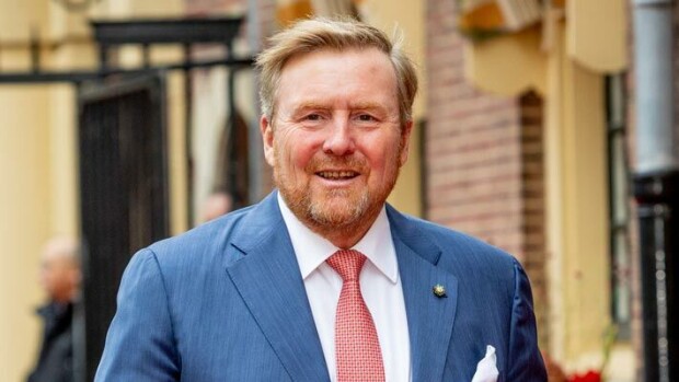 Kuningas Willem-Alexander median hampaissa – välttelee kiusallista jalkapallokysymystä Willem-Alexander