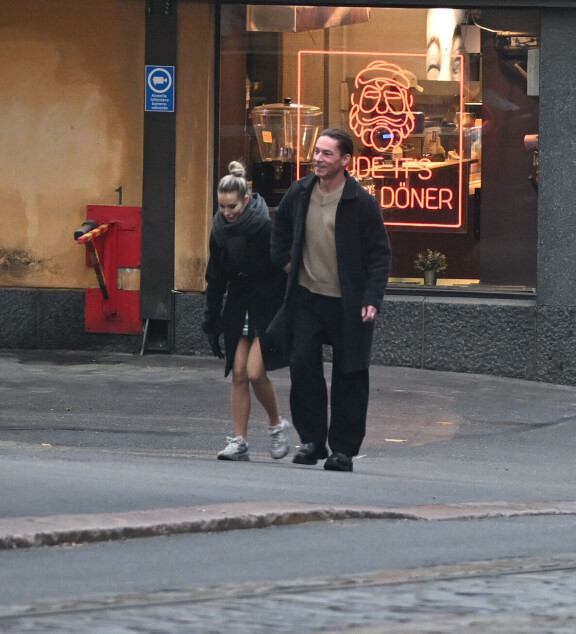 Salkkareiden kuvauksissa rakastuneet Kerttu ja Sami pitivät yhtä useamman vuoden ajan. Kaksikolla oli ennen eroa yhteinen vuokra-asunto ja sormukset vaihdettu.